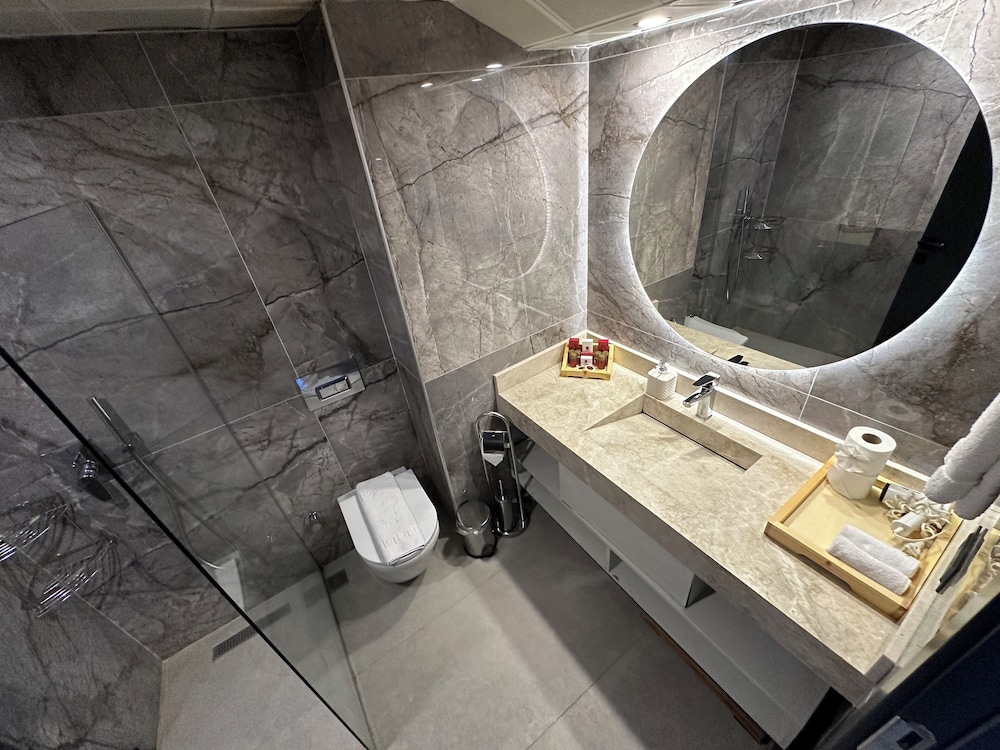 Standard Room, 1 Bedroom - Photo 2