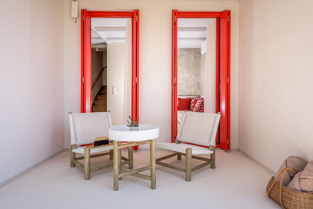 Beachfront Boutique Houses (Red) photo 2