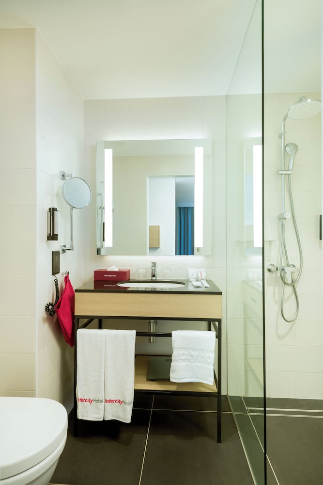 Business Suite - Photo 7