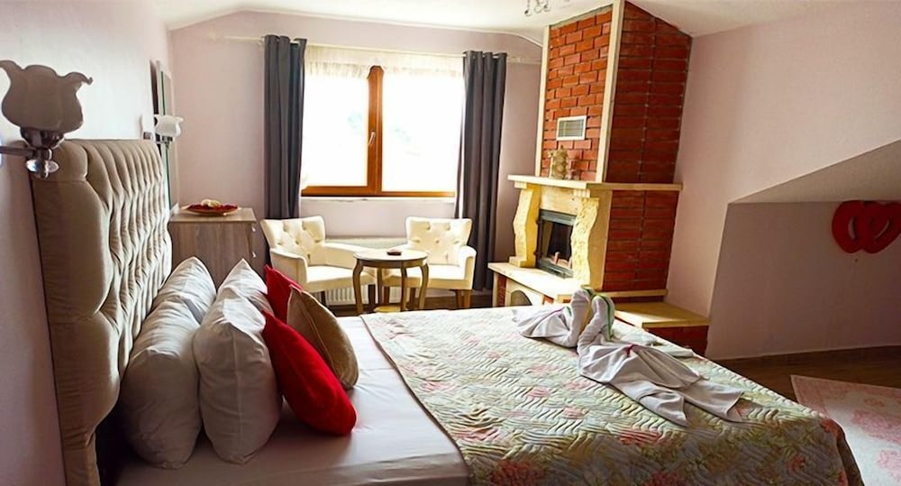Deluxe Double Room, 1 Double Bed, Jetted Tub
