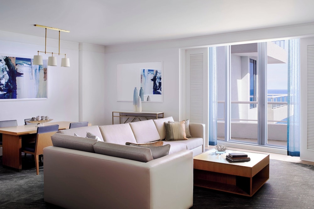 Suite, 1 Bedroom, Oceanfront (View) - Photo 3