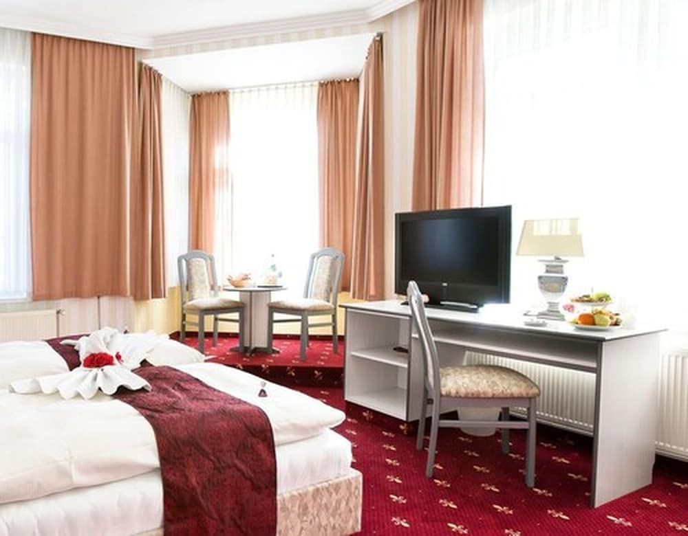 Superior Double Room photo 2