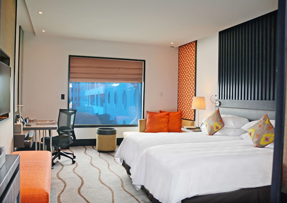 Deluxe Hollywood Room - Photo 2