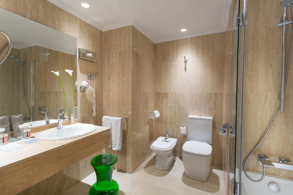 Superior Room - Photo 7
