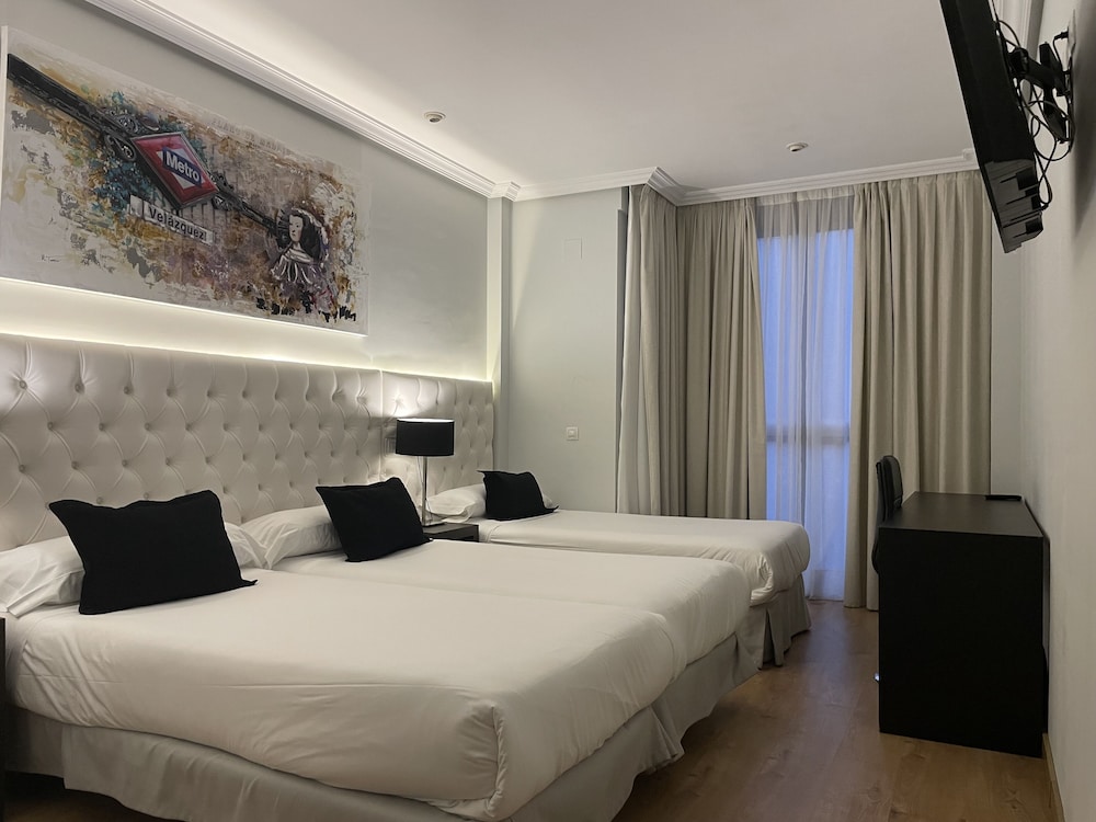 Triple Room (with extra bed)