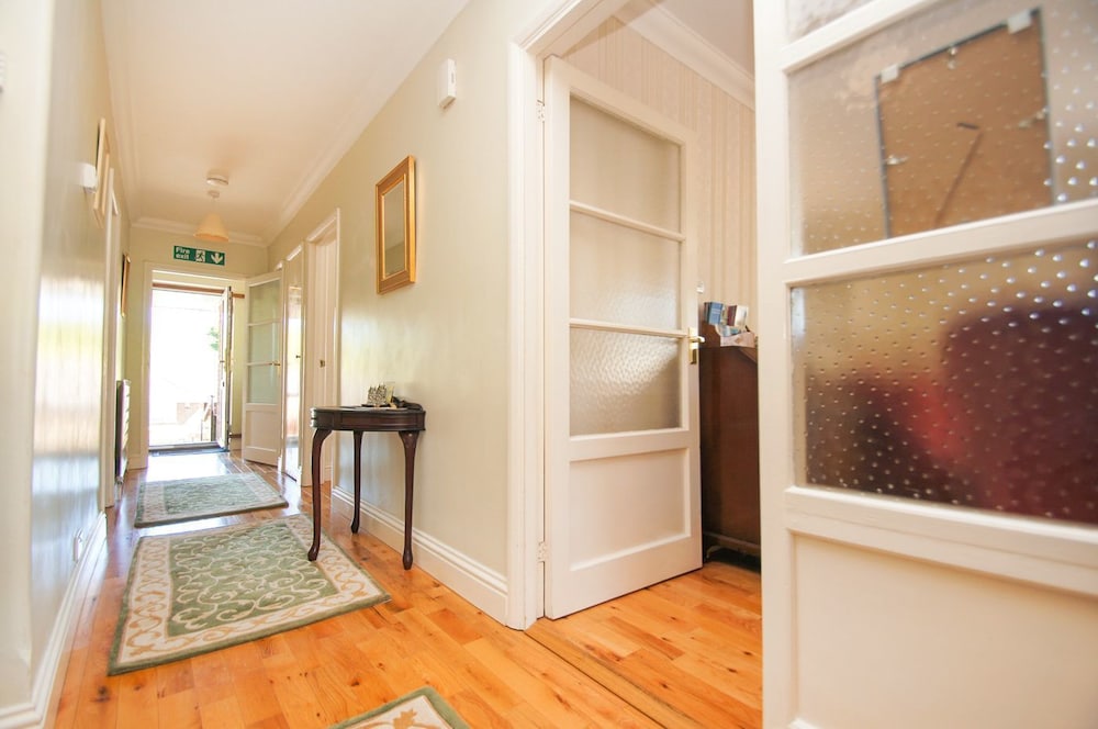 Bungalow photo 2
