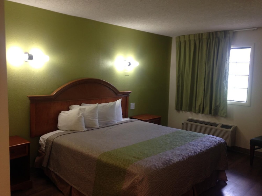 Standard Room, 1 King Bed, Non Smoking