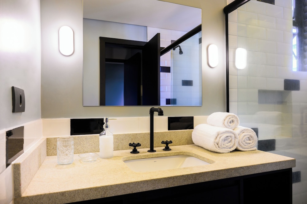 Superior Studio, Ensuite, City View photo 2