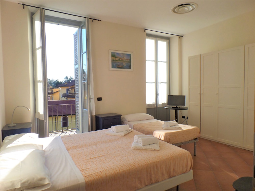 Classic Triple Room photo 2