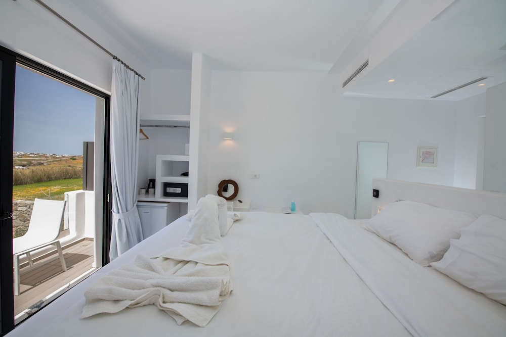 Economy Room