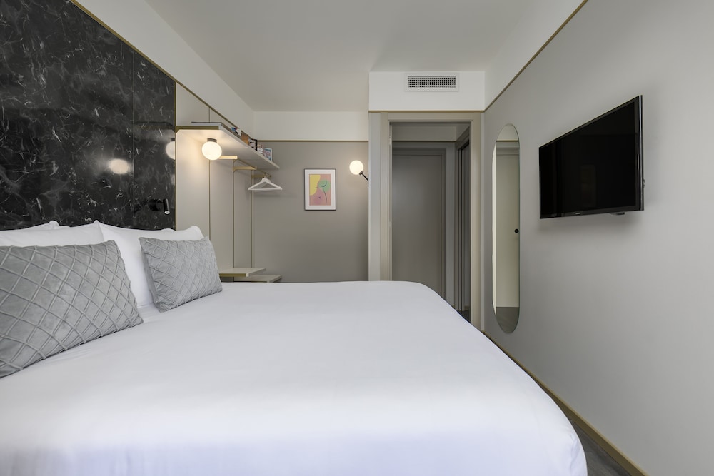 Superior Apartment, 1 Bedroom, Balcony photo 2