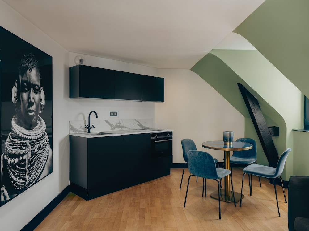 Apartment, 1 Bedroom, Kitchen (Hermine - stair access only) photo 3
