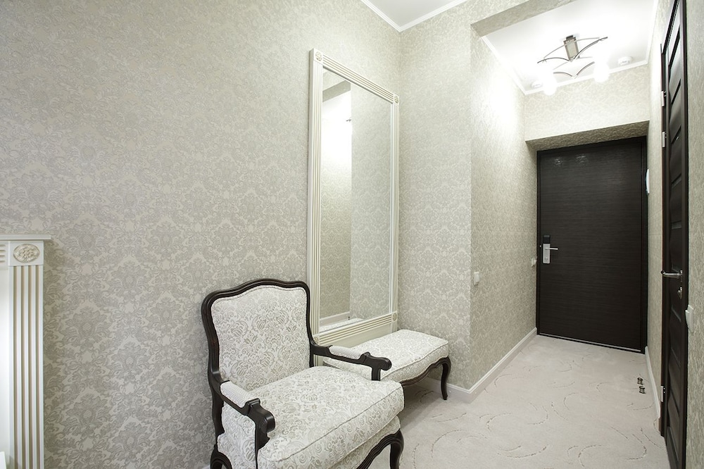 Honeymoon Suite, Balcony (with round bed) photo 3