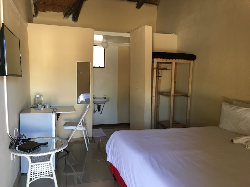Standard Double Room, Garden View