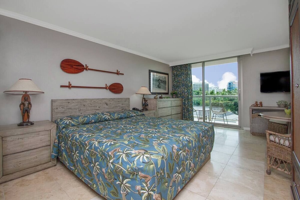 Design Condo, 1 King Bed
