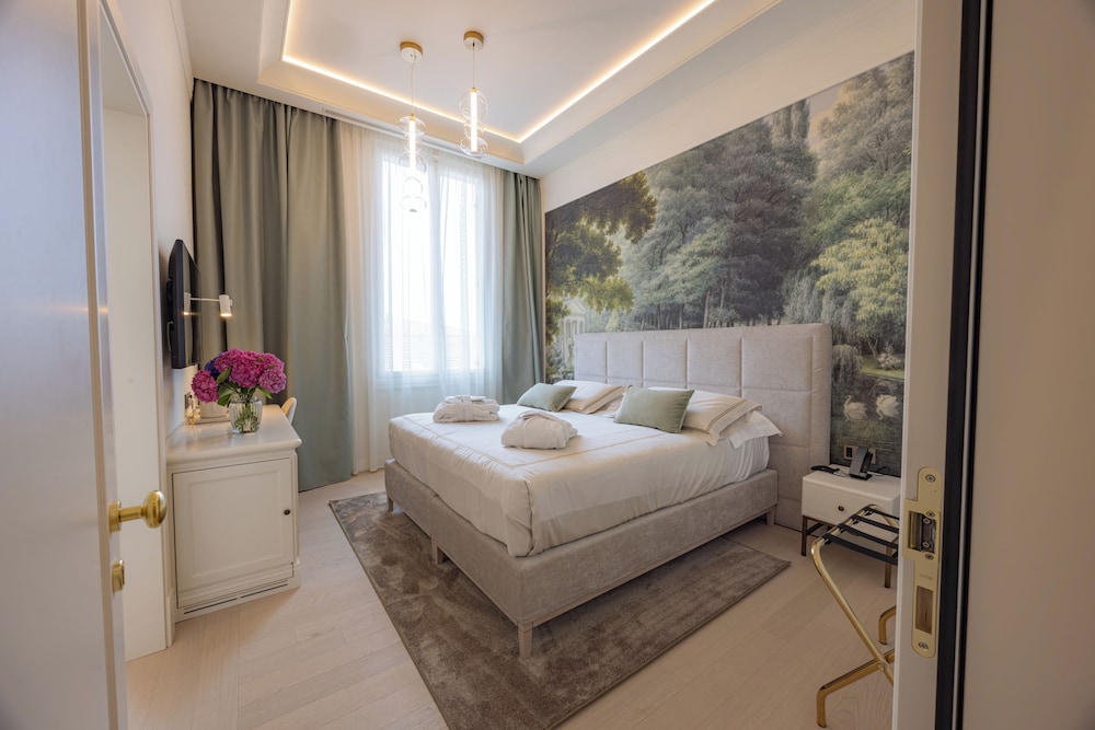 Superior Condo - Photo 1