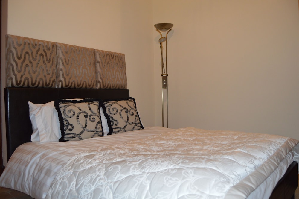 Deluxe Suite photo 1