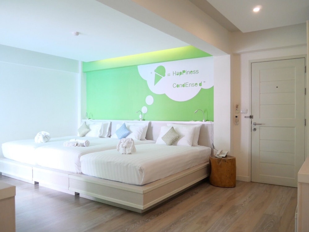 Deluxe Triple Room - Photo 19