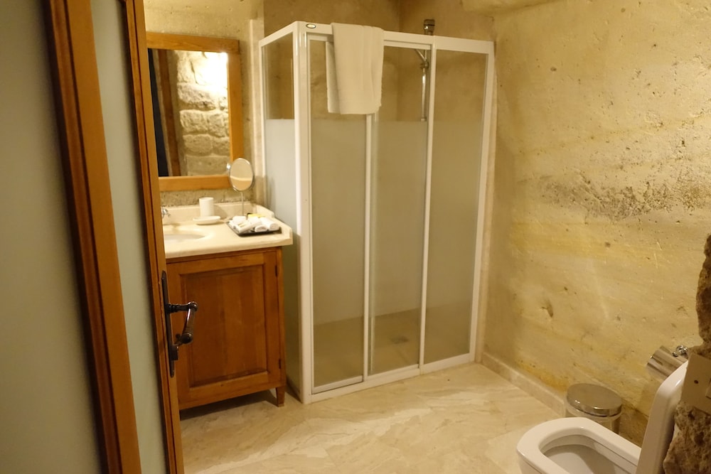 Family Cave House photo 3