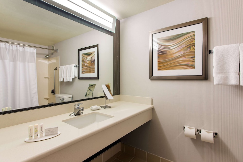 Studio Suite, 2 Queen Beds, Bay View - Photo 5