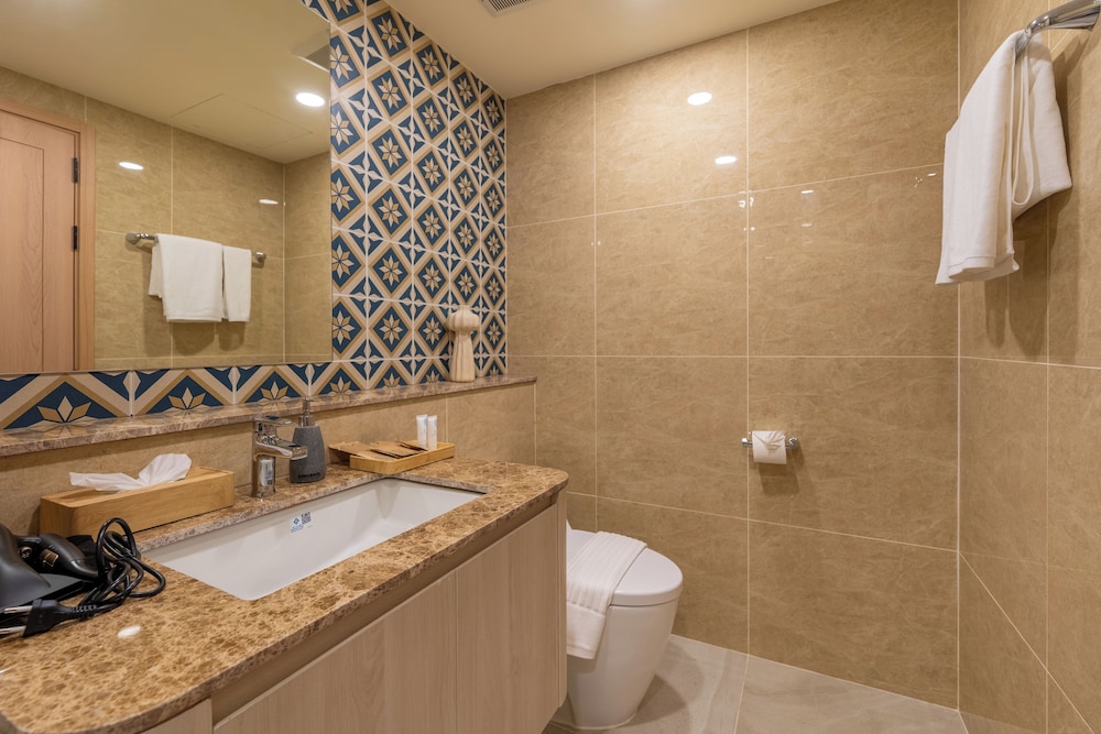 Deluxe Suite - Photo 4