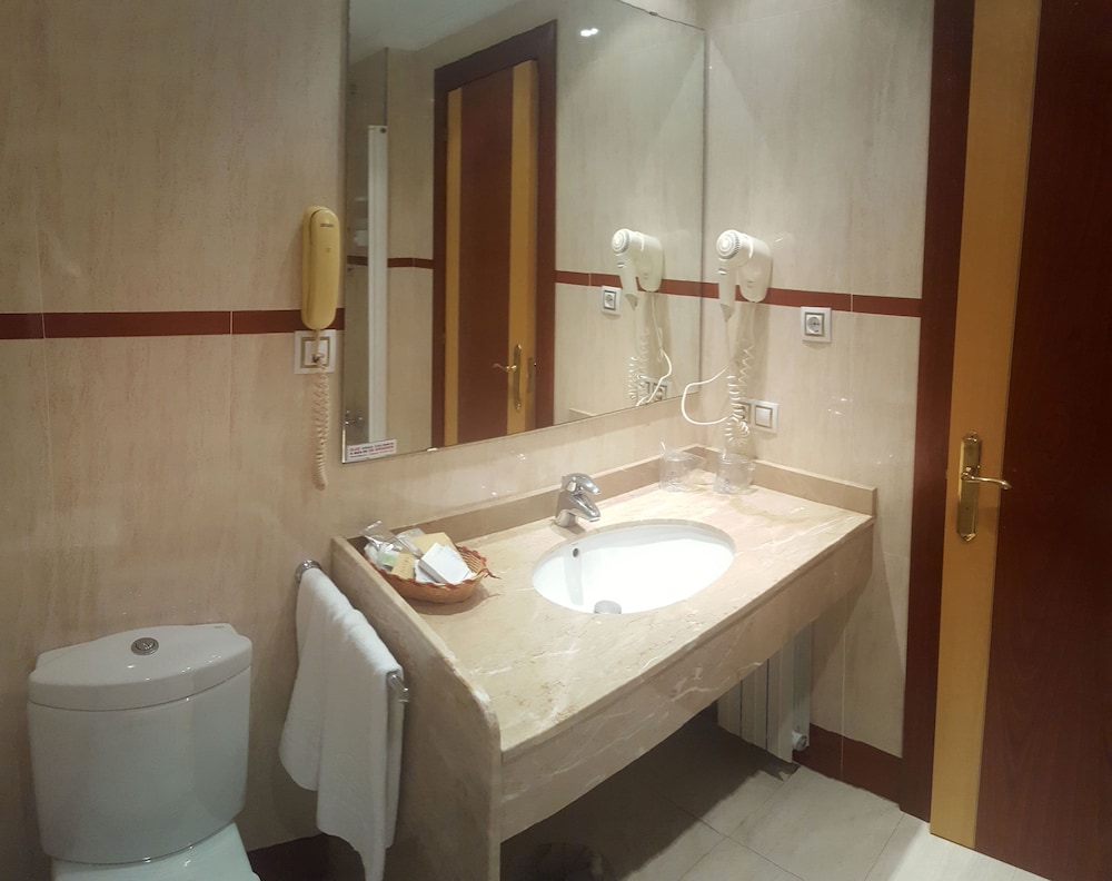 Comfort Triple Room photo 2