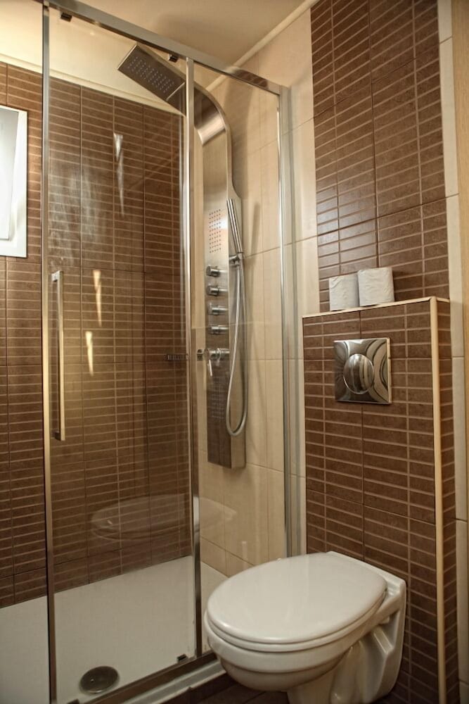 Double Room - Photo 3