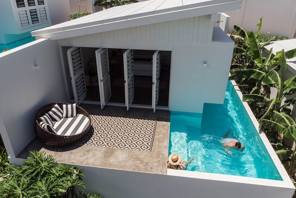 Hilltop Lap Pool photo 3