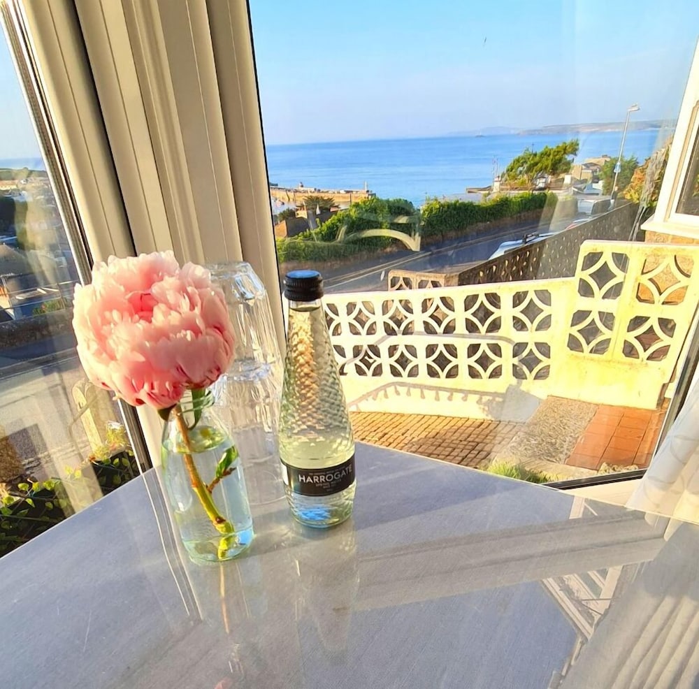 Suite (Ocean View Suite)