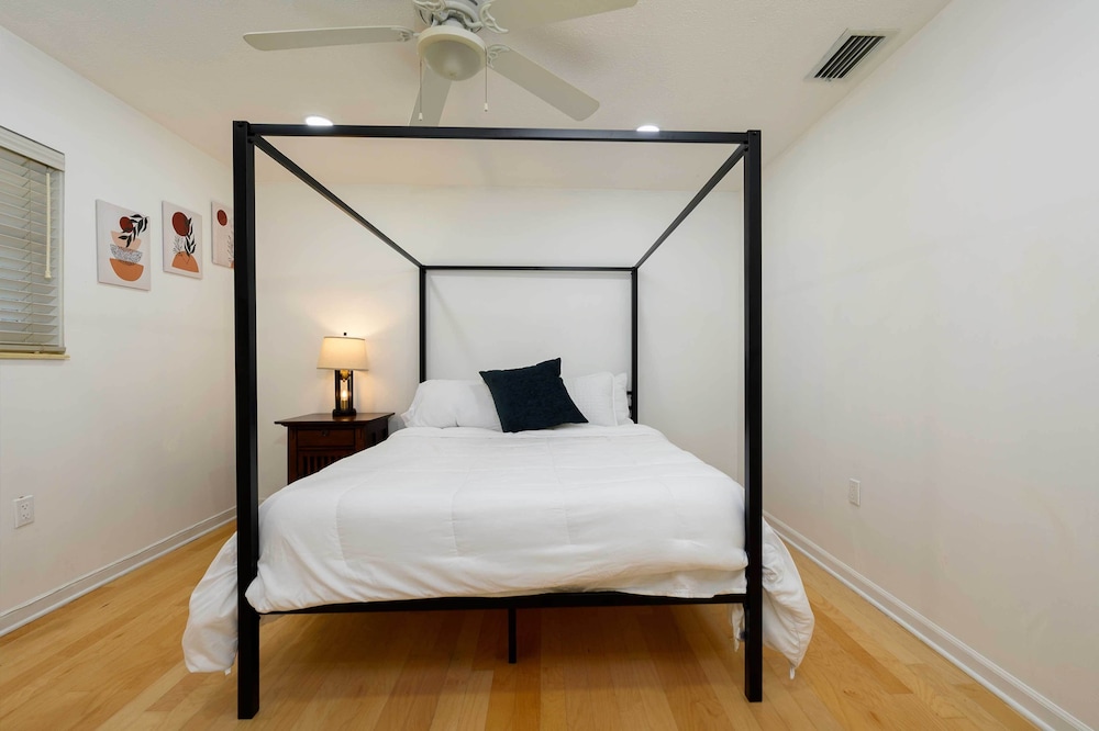 House (4 Bedrooms) photo 3