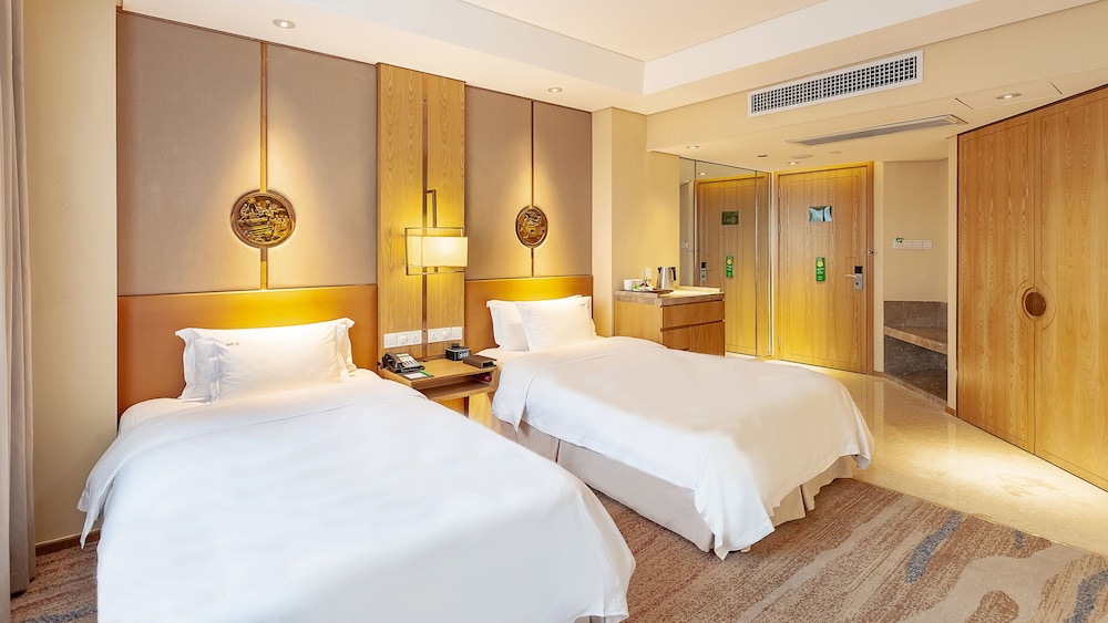 Premium Room, 2 Twin Beds, Non Smoking (Lounge Access) - Photo 4