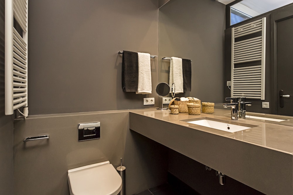 Apartment, 3 Bedrooms, 2 Bathrooms (Passeig de Gracia, 51) photo 3