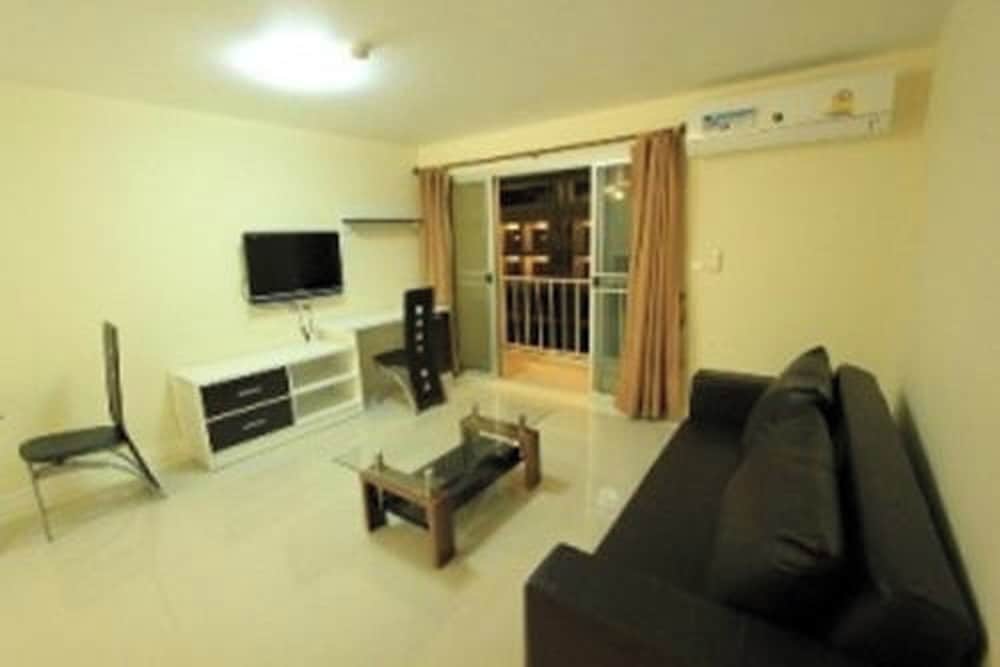 Standard Suite, 1 Bedroom photo 3