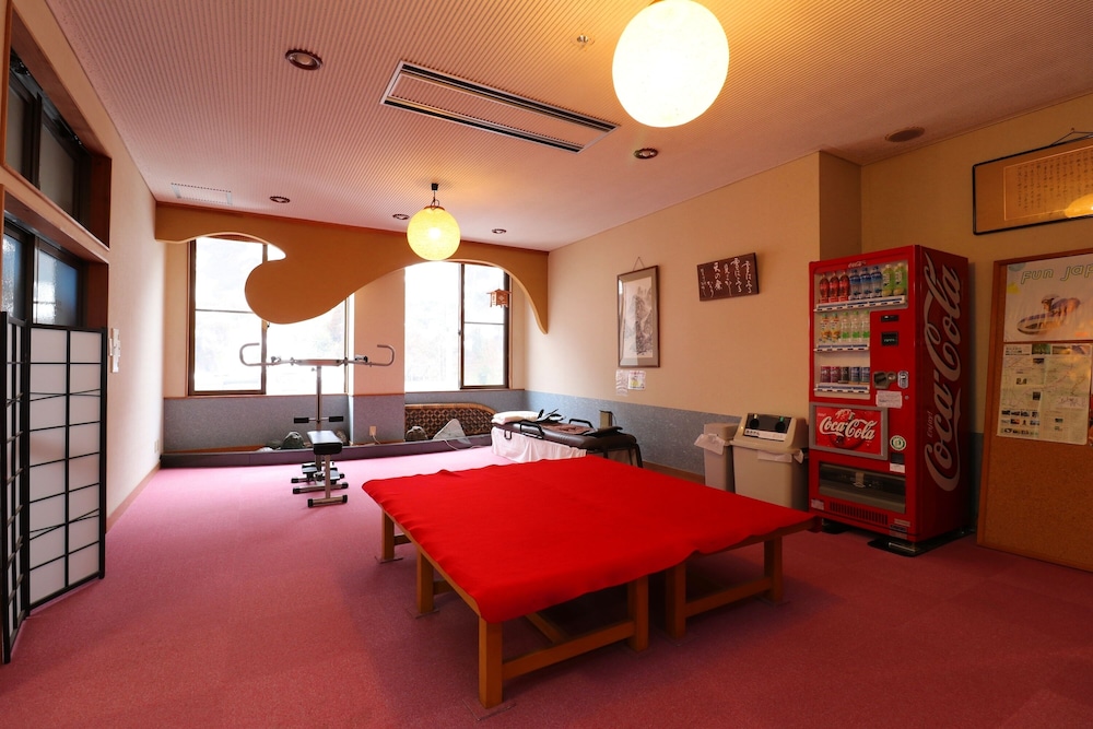 Japanese room with shared washroom for 4 people photo 3