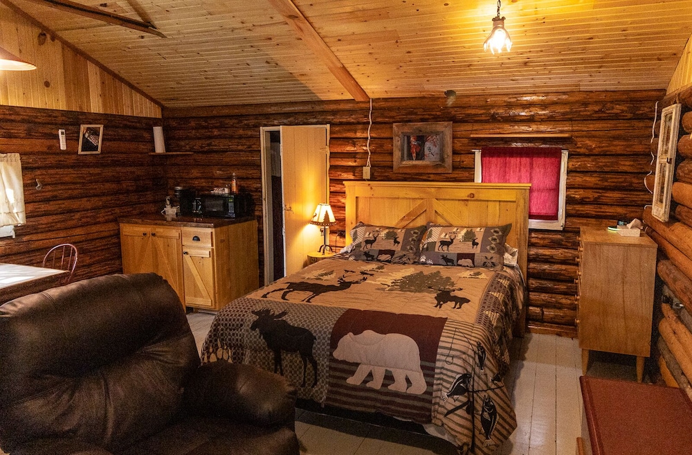 One bedroom studio with kitchette photo 1