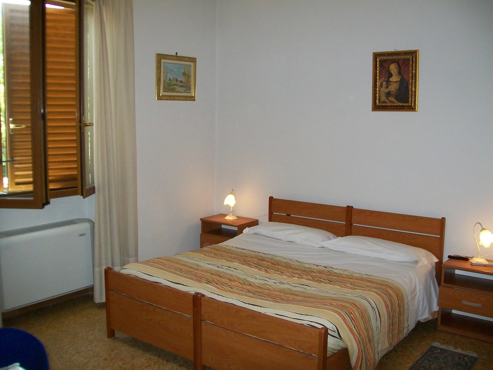 Classic Double Room - Photo 3