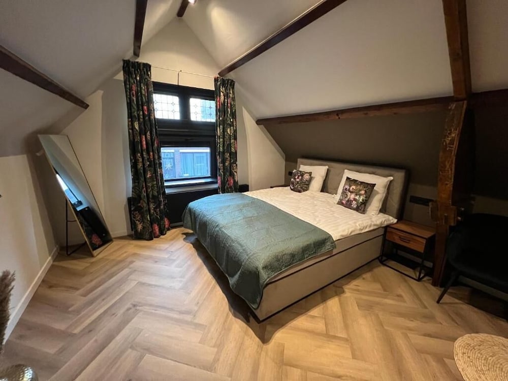 Deluxe Double Room, City View photo 1