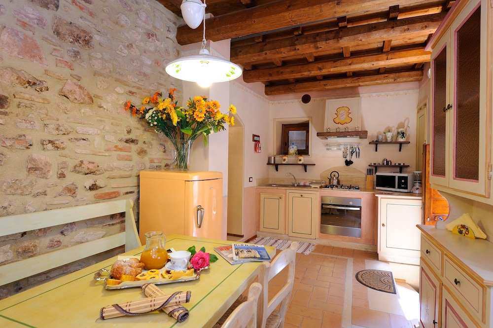 Luxury Apartment photo 3
