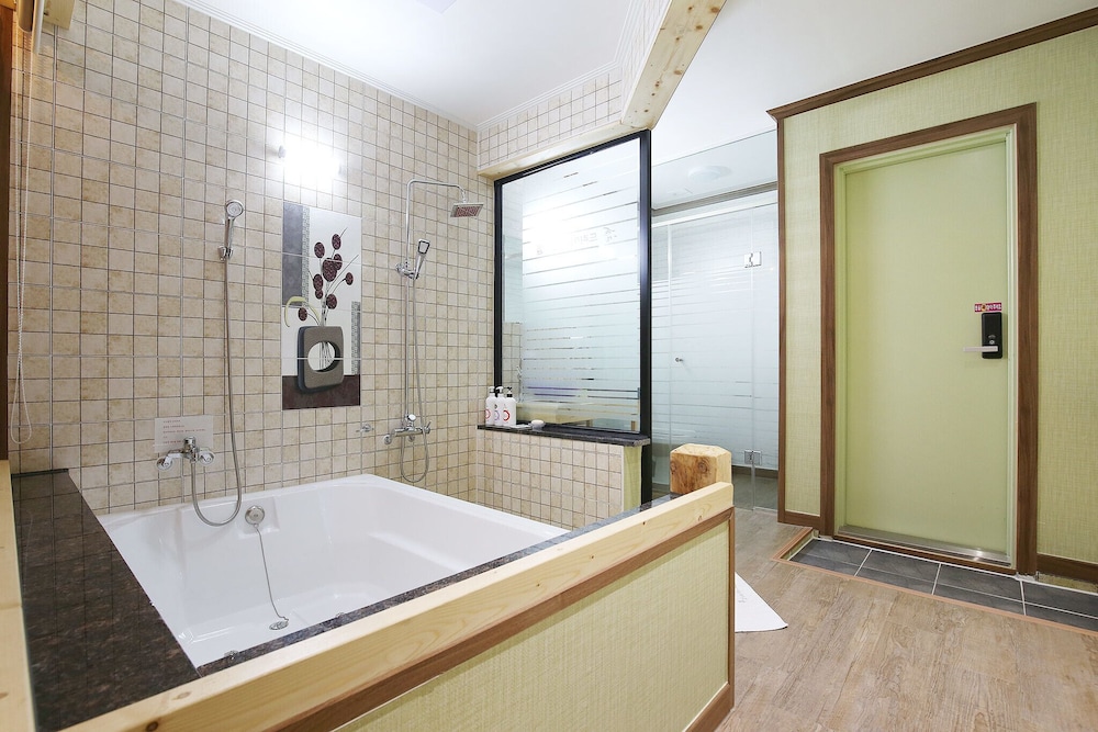Room (Standard Room) photo 3