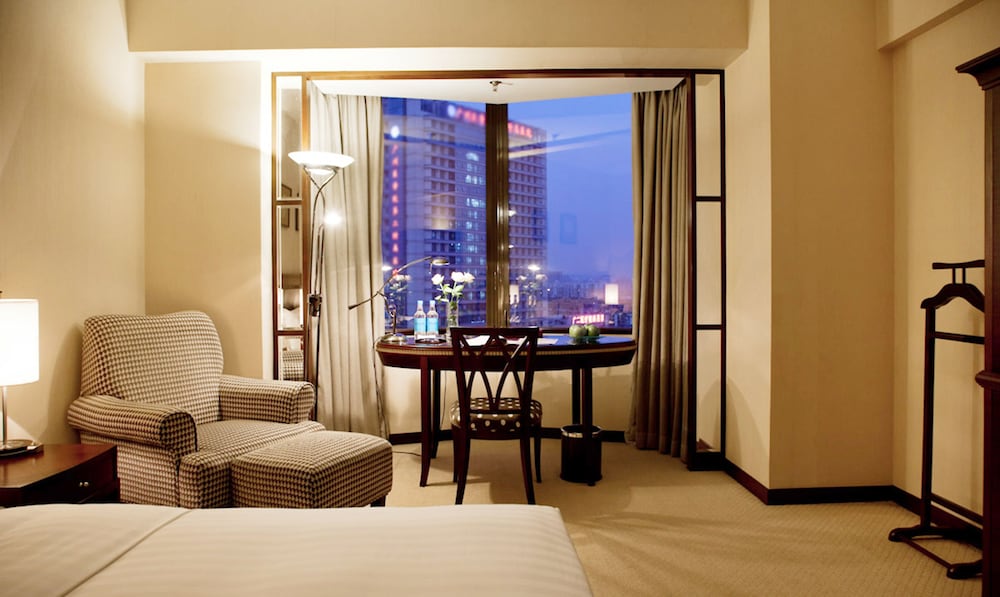 Executive Deluxe Room, 2 Twin Beds - Photo 2