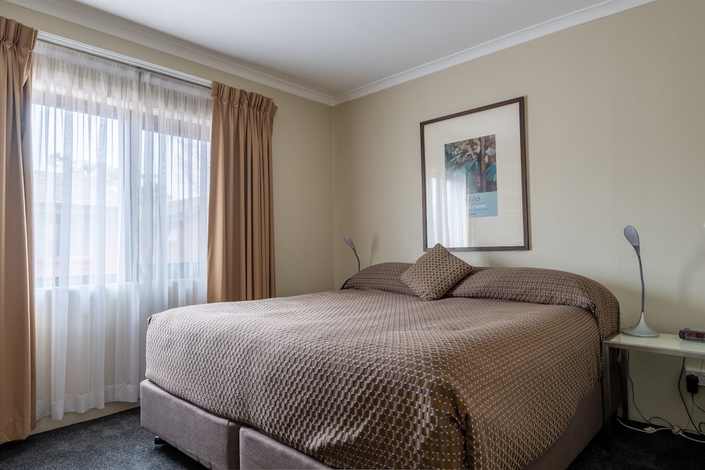 Superior Two Bedroom Apartment - Photo 4