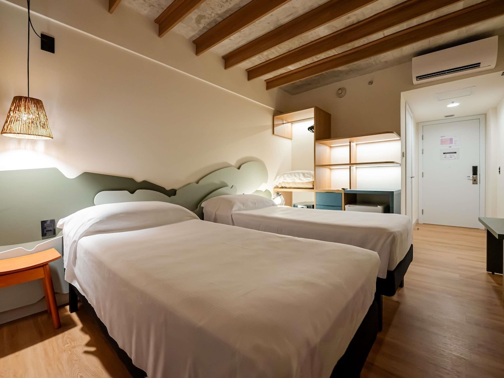 Standard Room, 2 Twin Beds, Balcony, Sea View