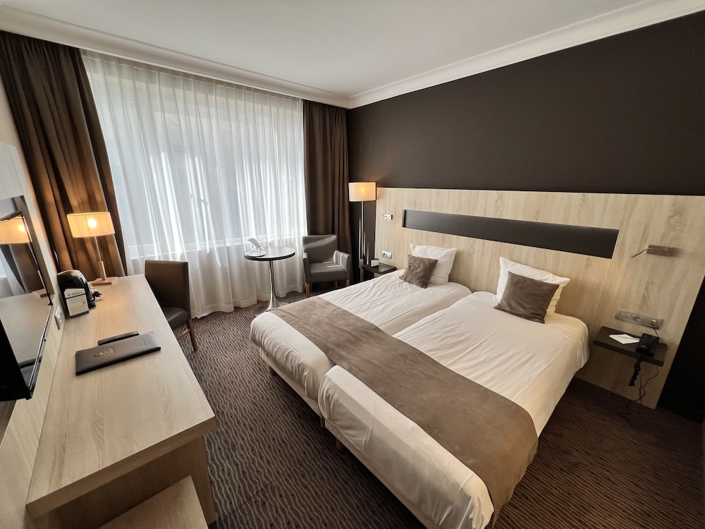 Standard Room, 2 Twin Beds, Non Smoking - Photo 24