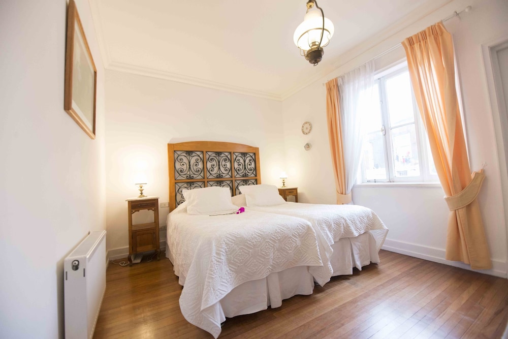 Standard Twin Room, 2 Twin Beds photo 3