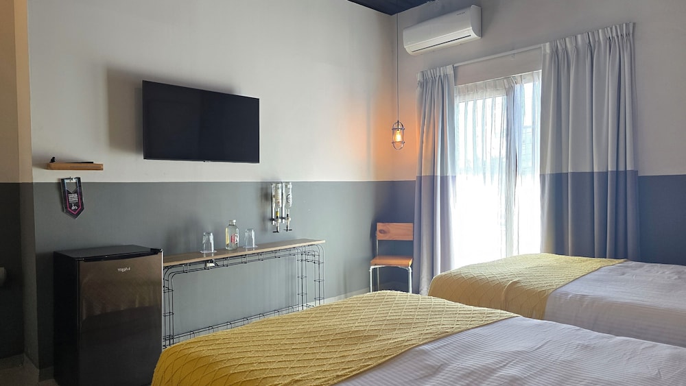 Premium Quadruple Room