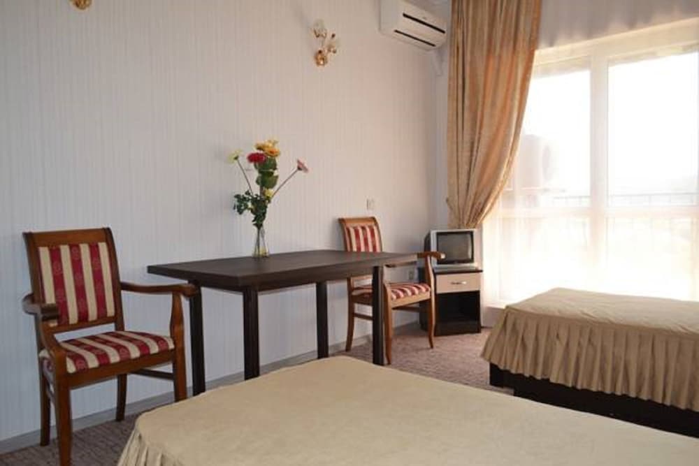 Standard Quadruple Room, 2 Bedrooms, Refrigerator, Sea View photo 2