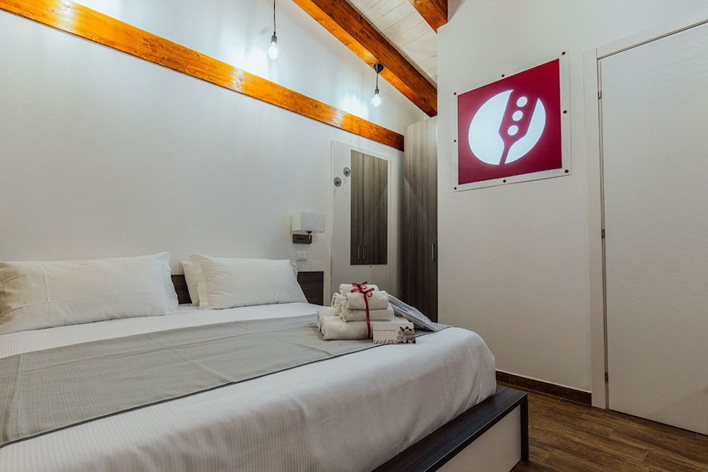 Standard Double or Twin Room photo 3