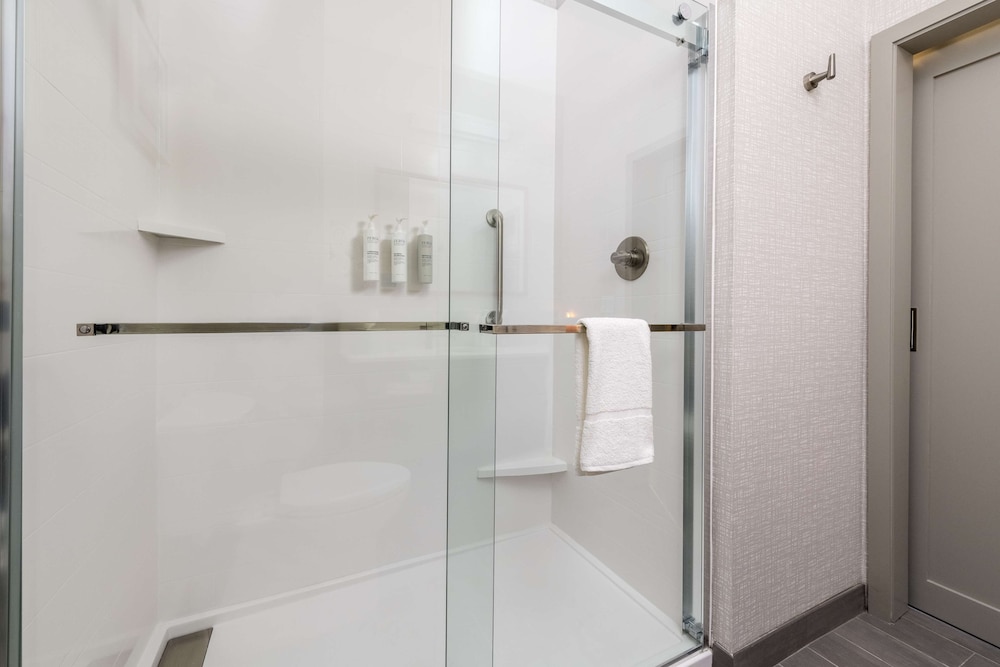 Studio, 1 Queen Bed (Wet Bar) - Photo 2