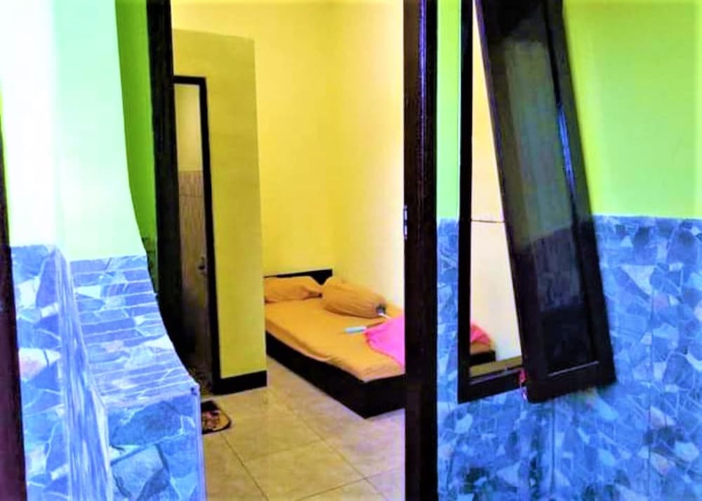 Standard Room - Photo 1