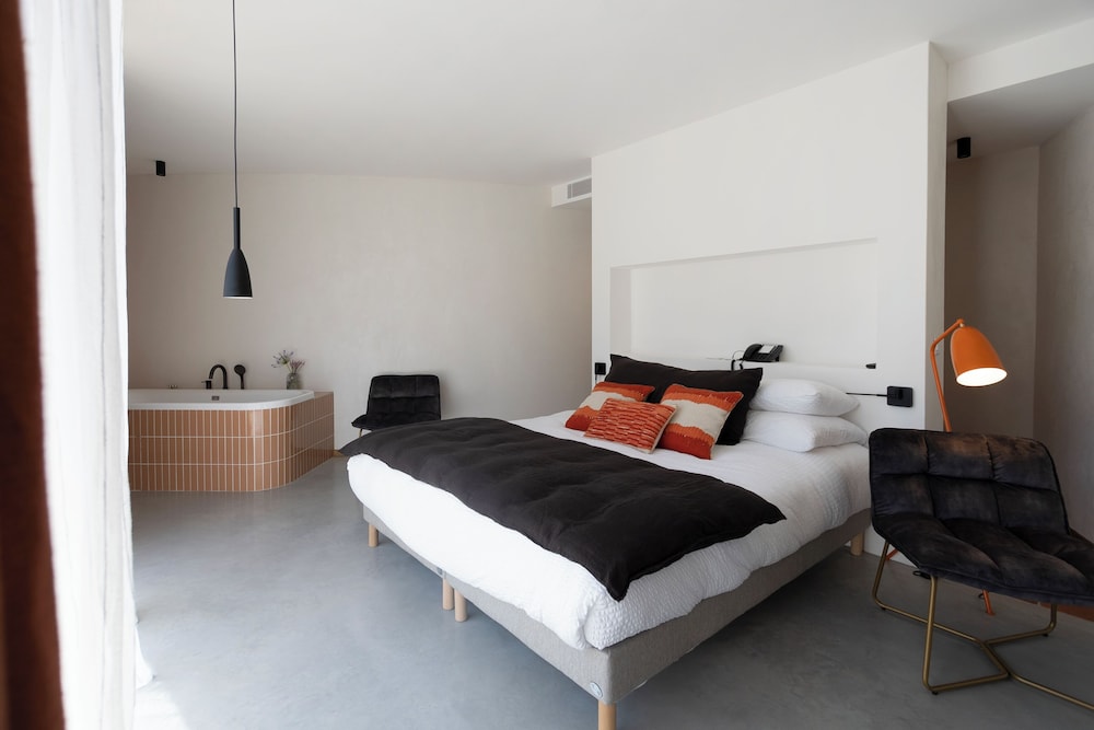 Chambre Junior, non-fumeurs, piscine privée